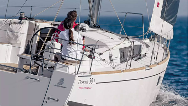 BENETEAU OCEANIS 38