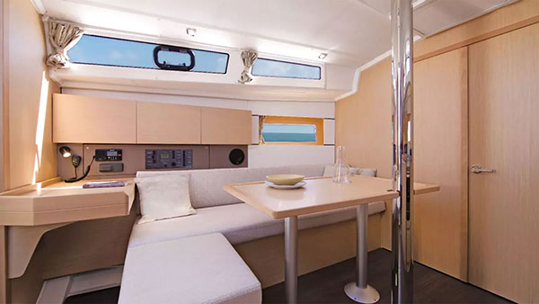 BENETEAU OCEANIS 38